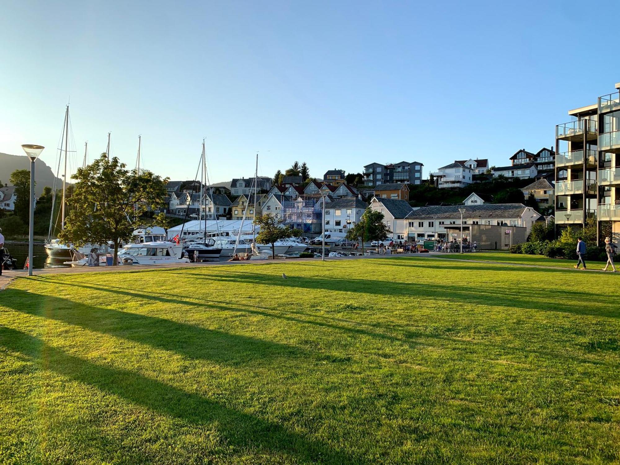 Ferienwohnung Charming House In The Harbour Of Jørpeland Exterior foto